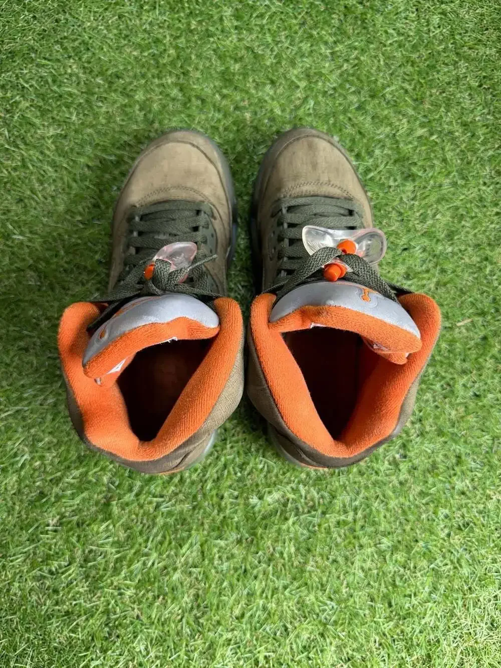 Jordan Olive 5s GS Size 5.5Y